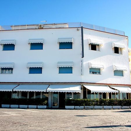 Hotel Excelsior Фано Екстер'єр фото